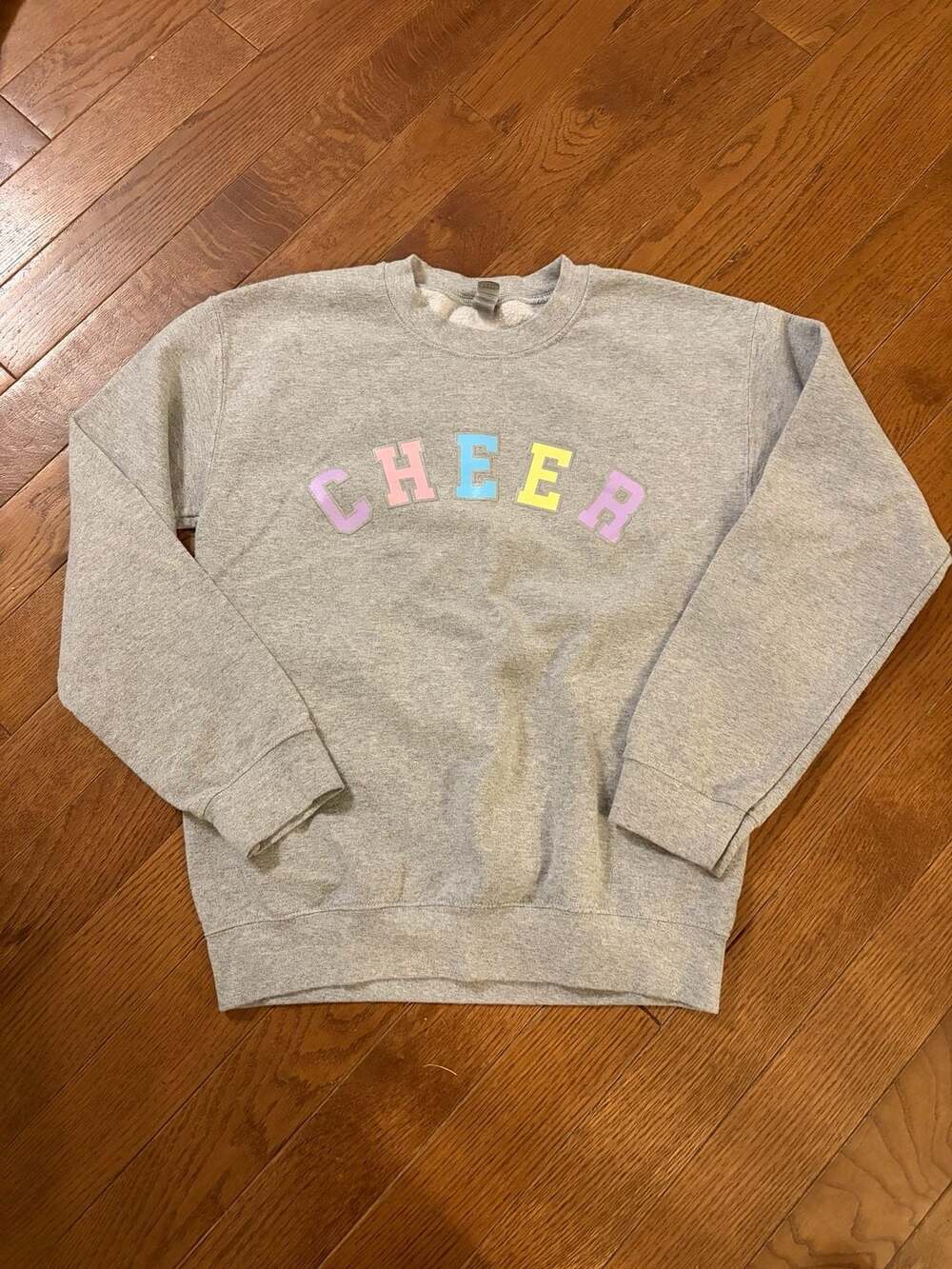 Gildan Heavy Blend Cheer Sweatshirt Size S Gray Multi Chenille Letters